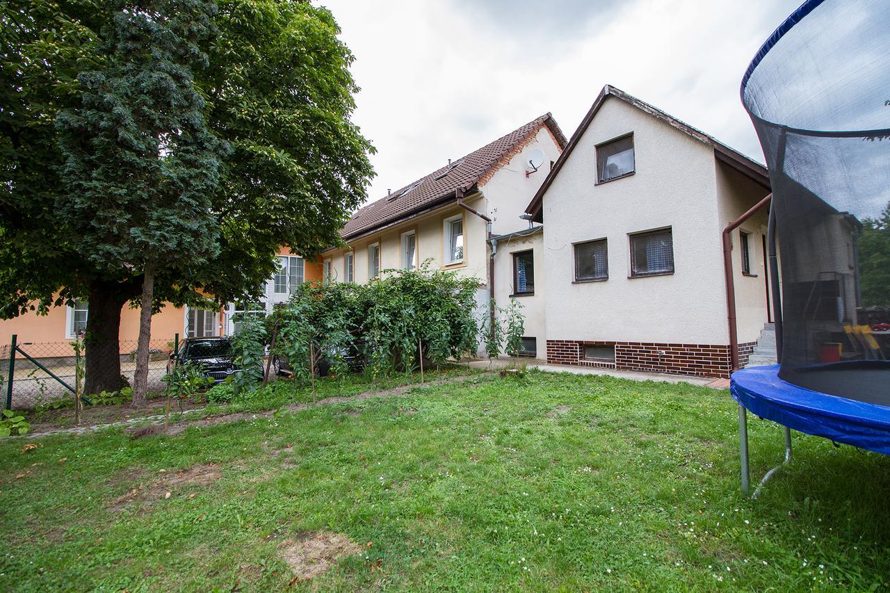 Penzion Vědomice Esterno foto