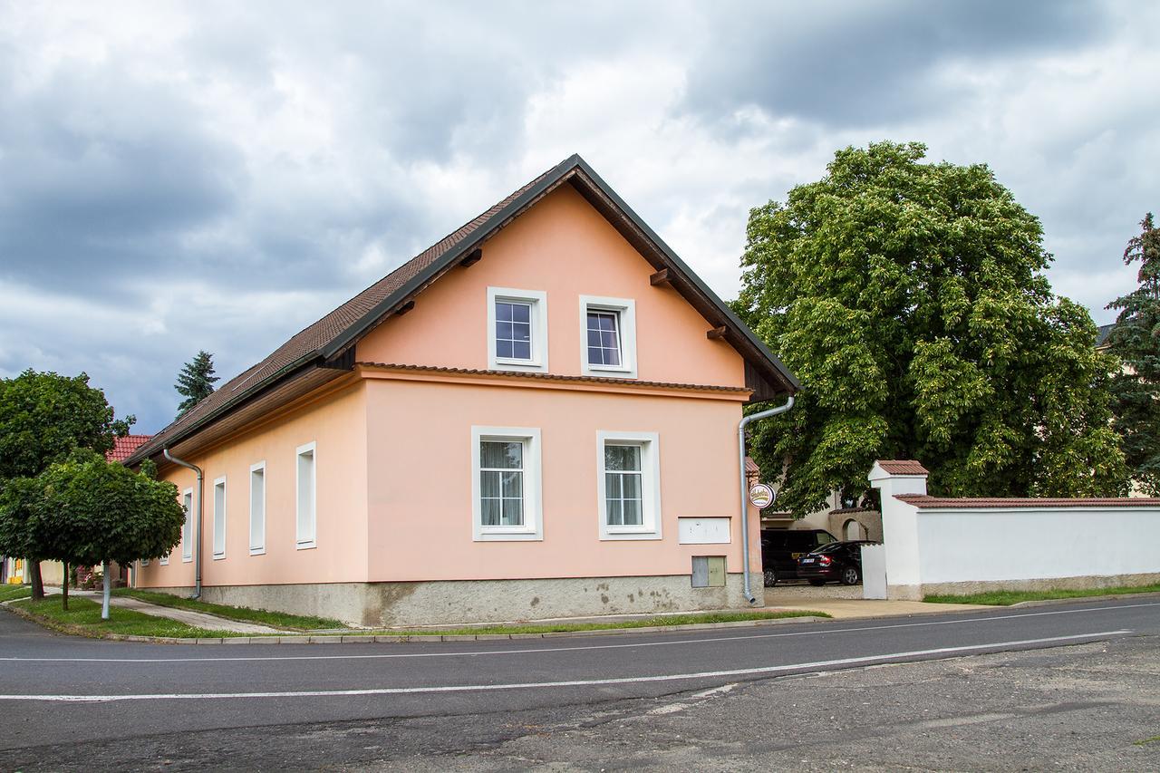 Penzion Vědomice Esterno foto